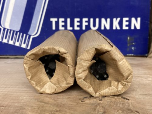 EL32 VT52 CV1052 Mullard, NOS, 1940ies, beautifully wrapped, one pair - Image 3