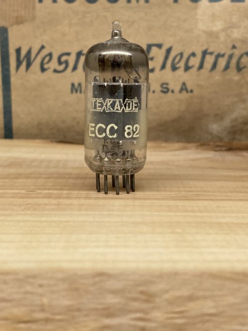 ECC82 TeKaDe made by Valvo, tests NOS, I62 long plate, D-getter from 1956