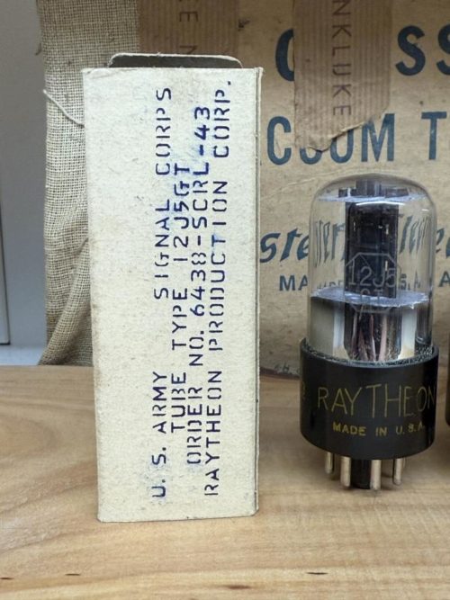 12J5GT VT135 Raytheon, made 1943, black plate, milspec, NOS/NIB, one pair (2) - Image 2
