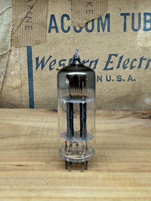 12BH7A Brimar, NOS, long black plate, square/rectangular getter - Image 2