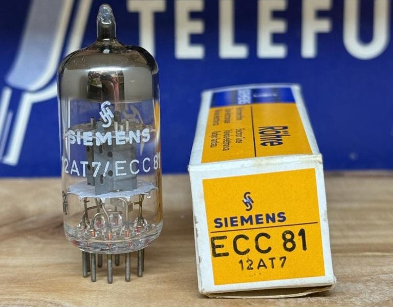 ECC81 12AT7 Siemens, Munich code, NOS/NIB, milspec